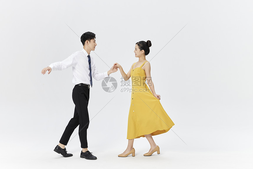 情侣名字游戏劲舞怎么取_劲舞情侣名字带符号_劲舞游戏情侣名字