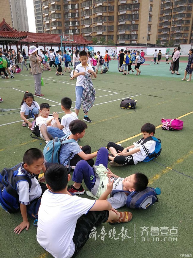 好玩的室内小游戏学生_学生游戏_海龟汤游戏学生