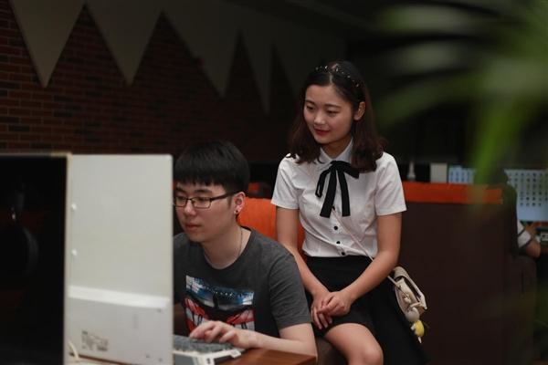 重庆游戏陪玩：新兴娱乐风潮