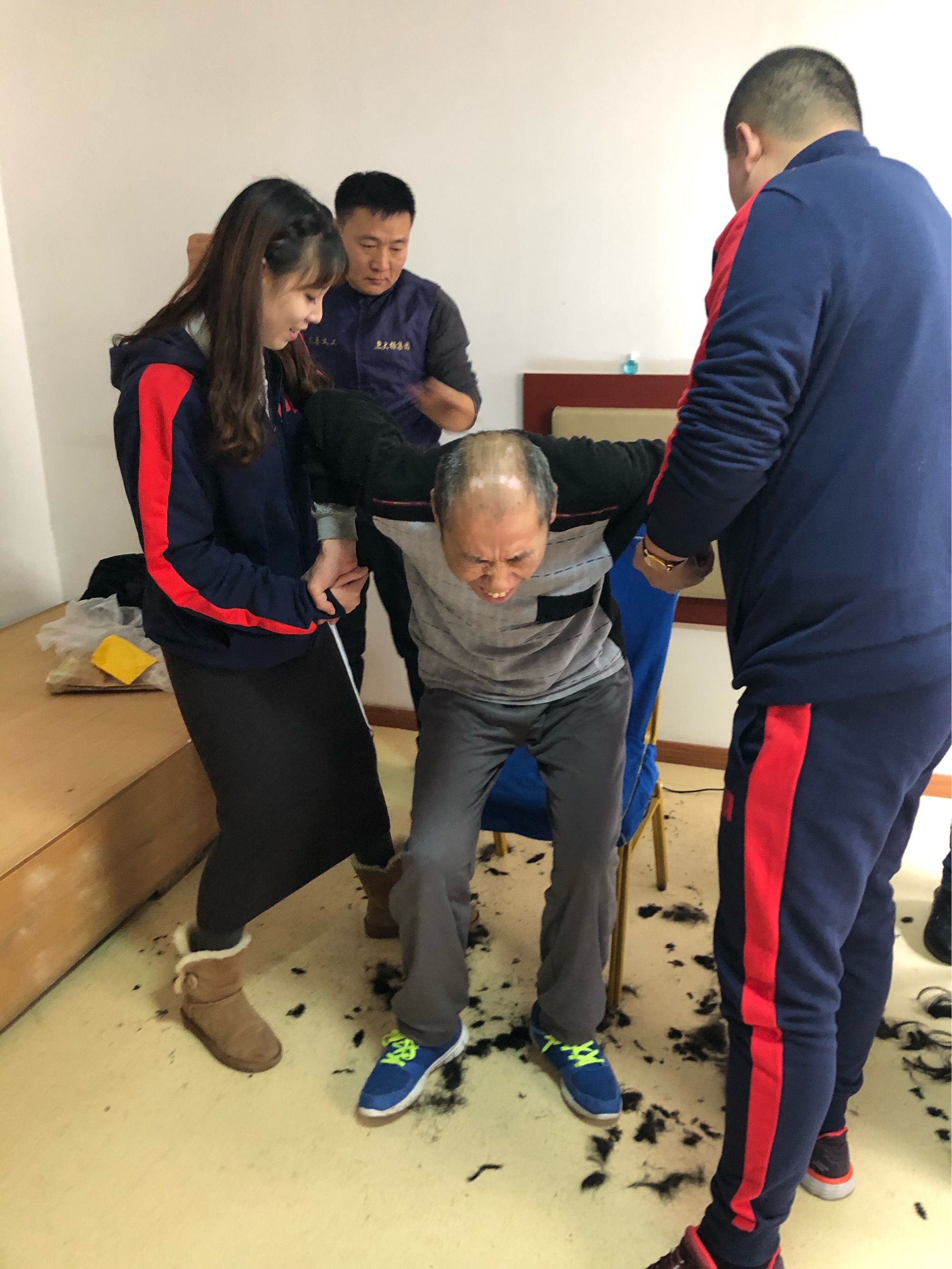 绑腿游戏作文400字_绑腿游戏_绑腿游戏的意义是什么