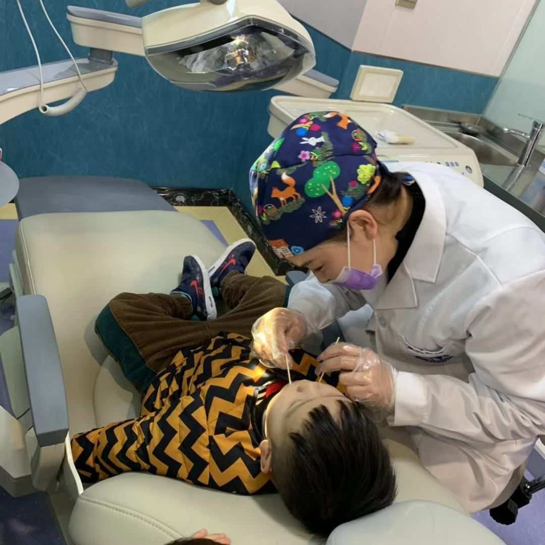 牙医看病_看病牙医用英语怎么说_看牙医医生