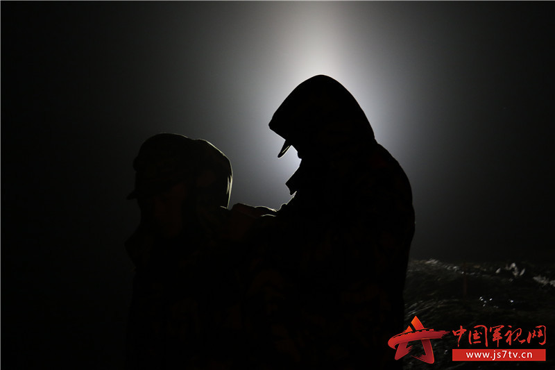 兵装机甲_重装机兵_兵装机娘