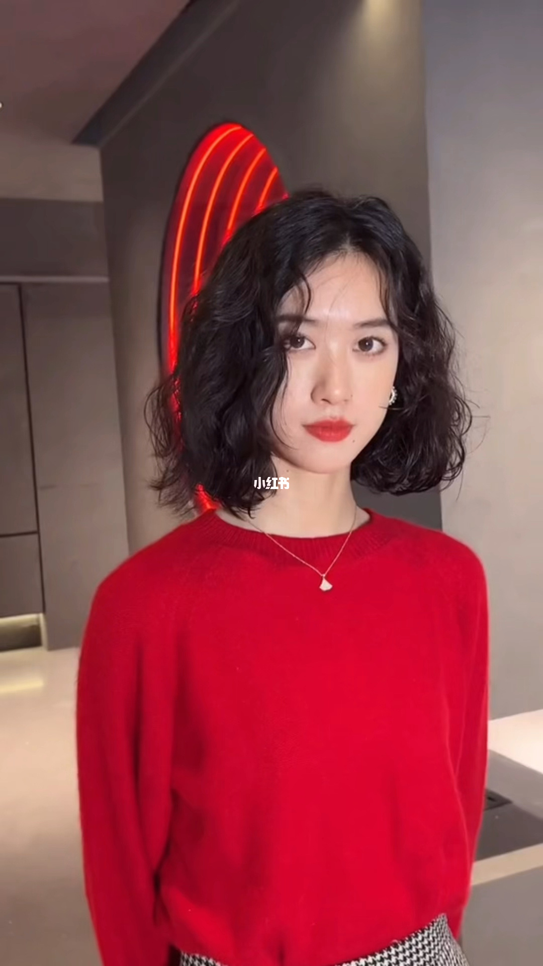 短发卷发发型中年_中短发卷发发型_短发卷发发型中学生女