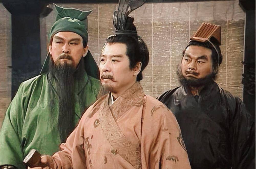 三国奇遇记作文300字_奇遇三国_三国奇遇记