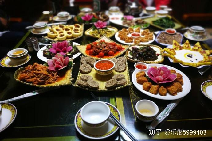 神秘之城·逸塔耶：探寻宗教奇迹