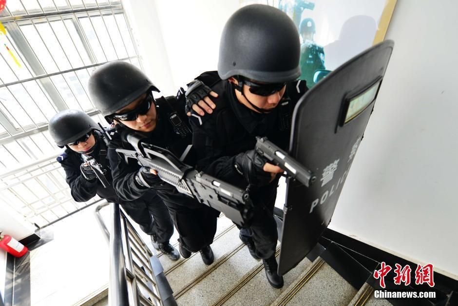 盾枪给谁用_盾枪兵_枪盾