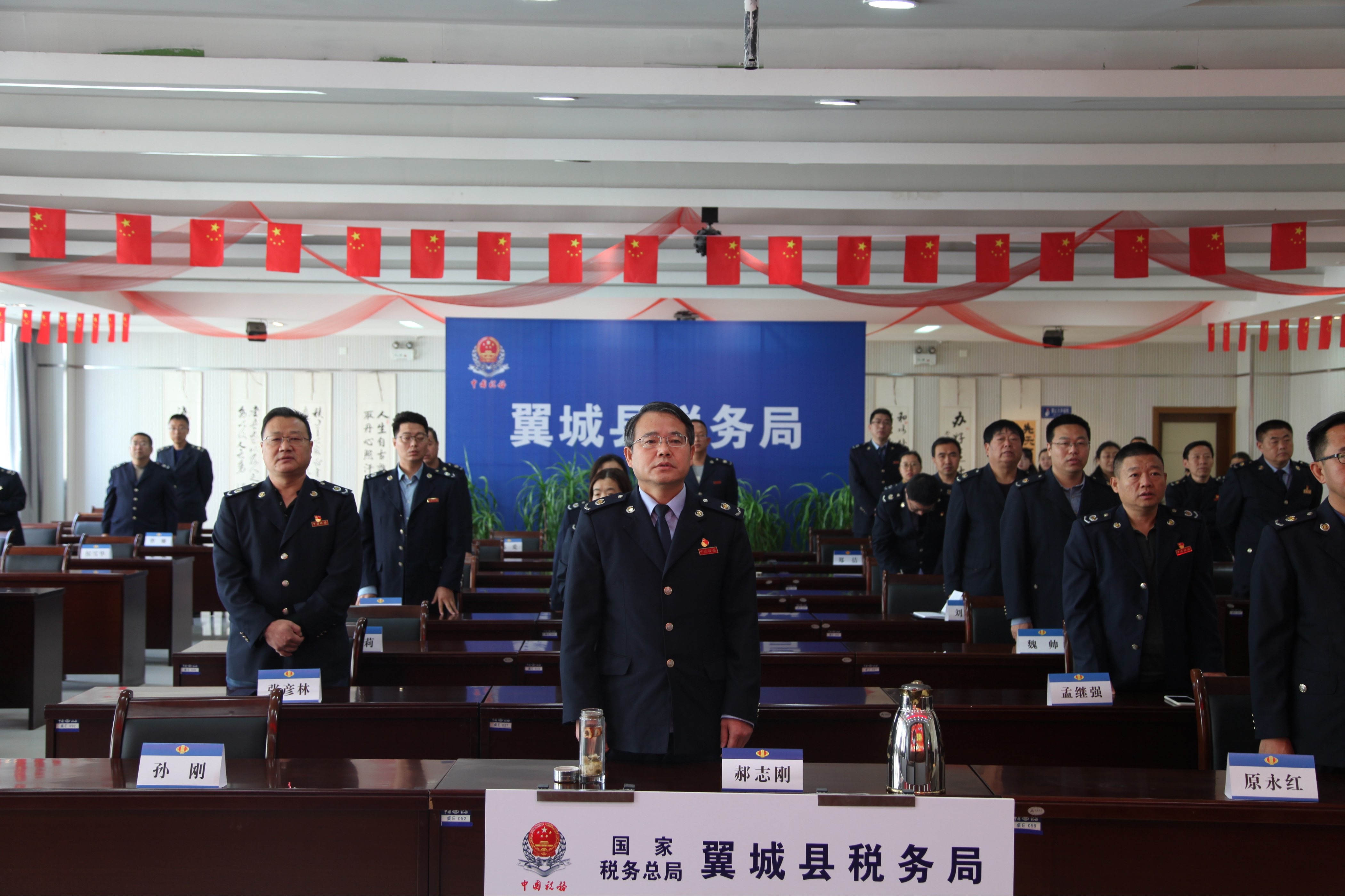 去掉衣服游戏可以做什么_可以把衣服全去掉的游戏_去掉衣服游戏可以赚钱吗