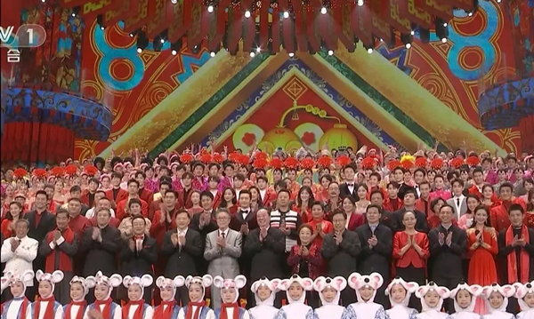 难忘今宵是哪一年春晚开始唱的_春晚难忘今宵从什么时候开始_春晚难忘唱开始今宵是什么歌