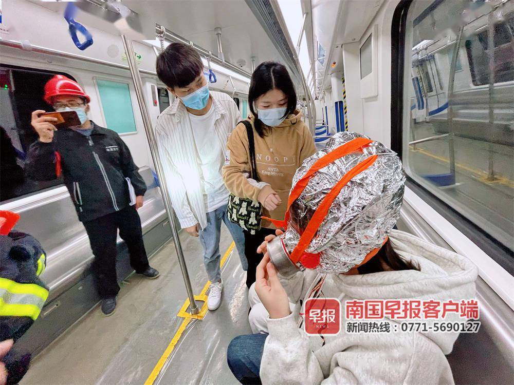 下载地铁逃生_地铁逃生正式服上线_地铁逃生正式服在哪下