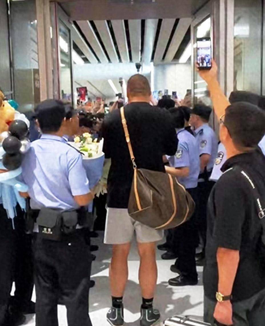 抓偷东西的人叫什么_抓住偷东西的怎么处理_推荐游戏手机版偷东西被抓