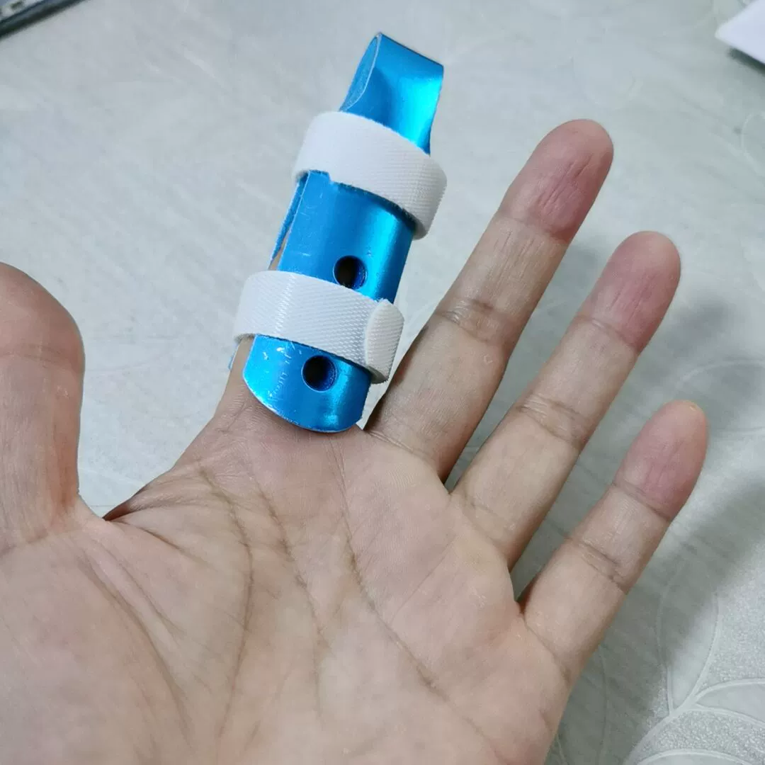 玩手游拇指疼怎么回事_玩手机打游戏大拇指疼痛_大拇指打游戏酸痛怎么办