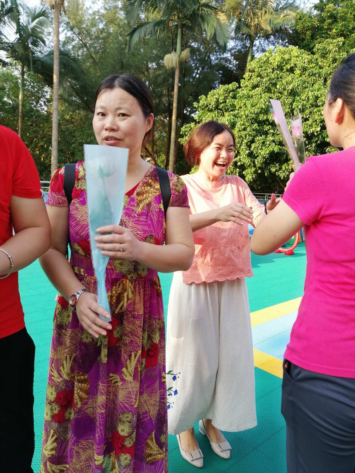 玩团队手机游戏的软件_一个团队玩的手机游戏_团队玩的手机游戏
