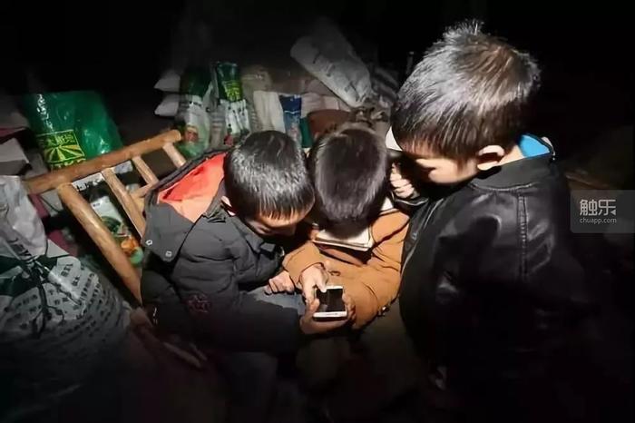 我这个手机还能玩游戏吗_还能玩手机游戏的软件_还能玩手机啊