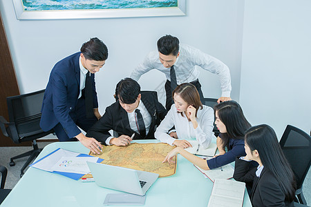 游戏工作室手机都安装什么_游戏室的手机_手游游戏室的室内装修