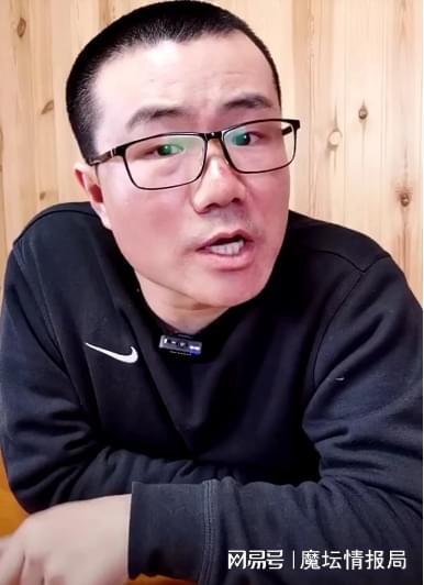 游戏输了摔手机的人什么心态_游戏输了想摔手机_玩游戏输了掰碎手机