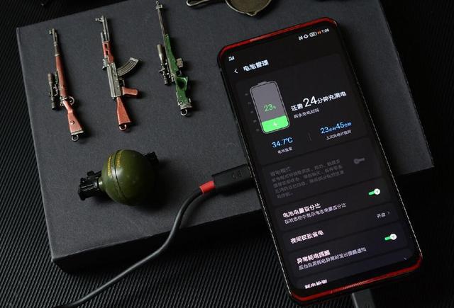 外形酷似游戏机的手机推荐_外形很酷的手机_外形酷的手机