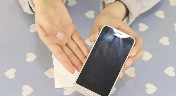 玩手机玩游戏手出汗怎么办_出手汗打游戏_汗手玩手机游戏怎么办