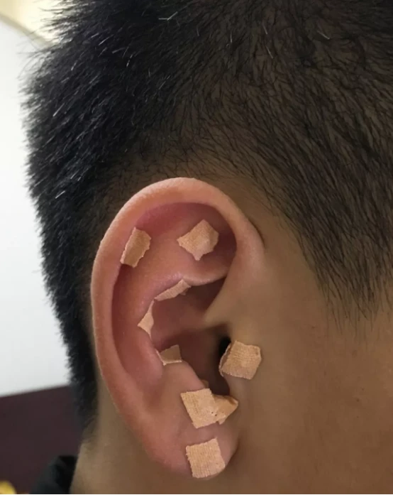 贴墙拍照手机游戏_贴墙拍照片技巧_拍墙壁游戏