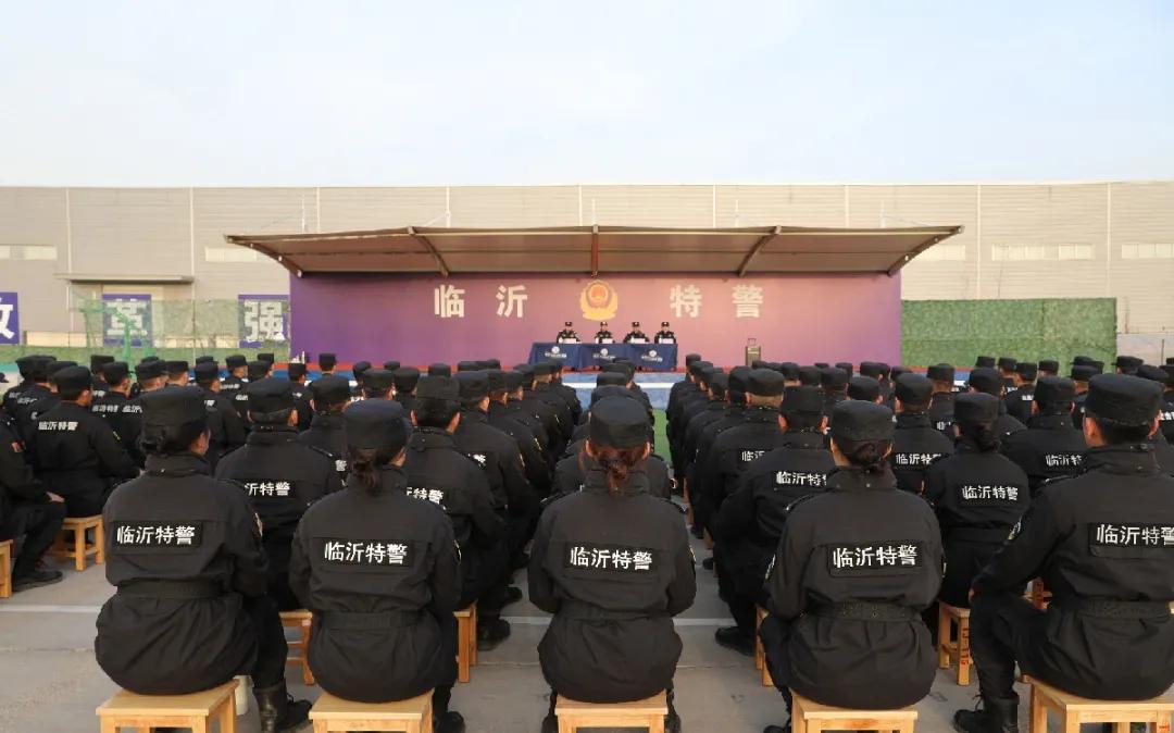 手机里的特警手游_游戏特警手机有几款_特警手机游戏有哪些游戏