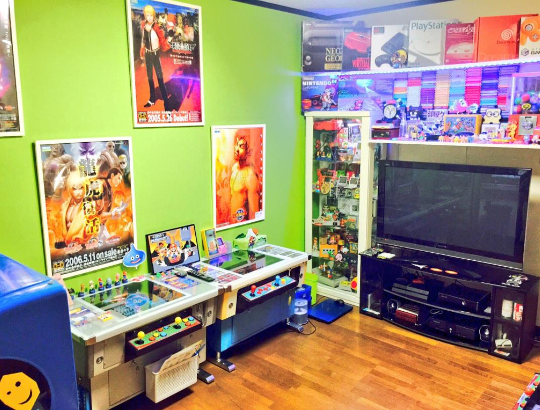 小孩看电视玩手机_小孩子看电视游戏_小孩玩的手机电视游戏机