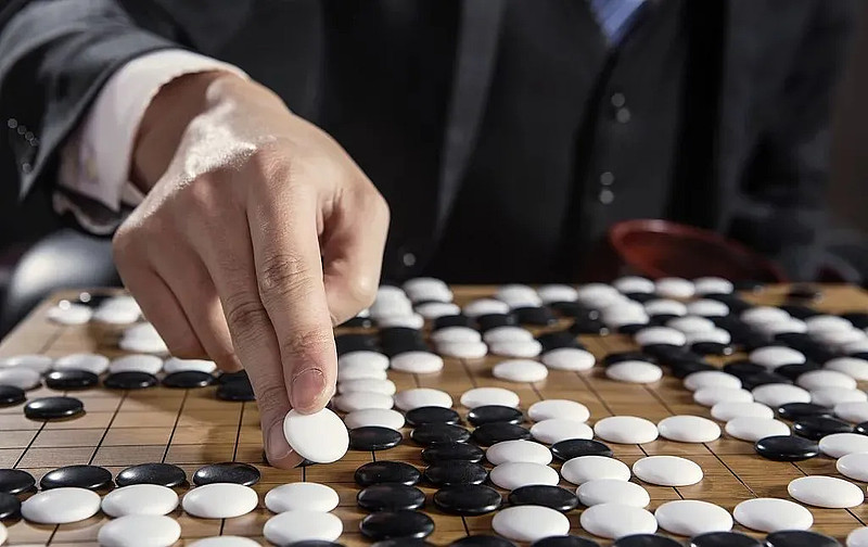 腾讯手机游戏暗棋突围攻略_暗区突围游戏解说视频_腾讯暗区突围