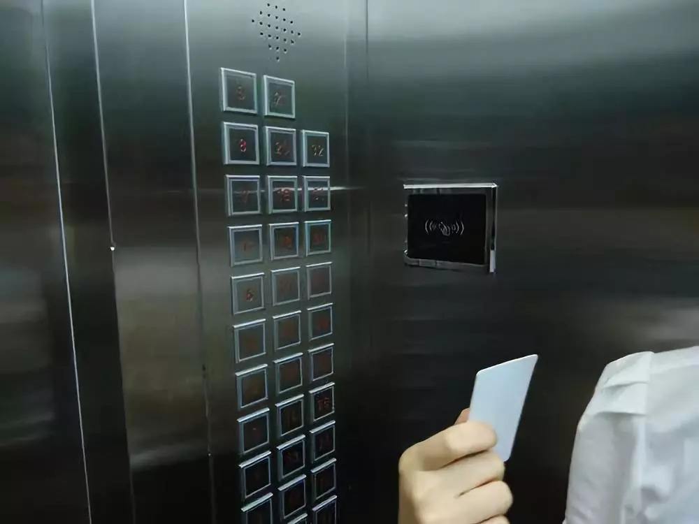 芝麻信用直接贷款app_芝麻信用分贷款的app_芝麻开门app