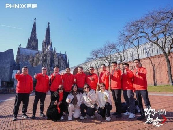 手机版国王游戏_自己当国王的手机游戏_国王手机游戏怎么玩