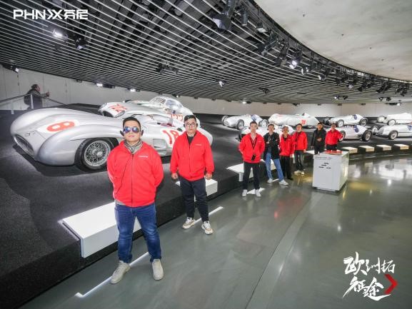 国王手机游戏怎么玩_自己当国王的手机游戏_手机版国王游戏