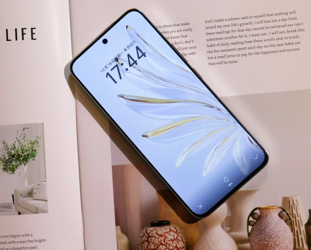 小学生游戏机_中小学生手机游戏_小学生的百元手机游戏机