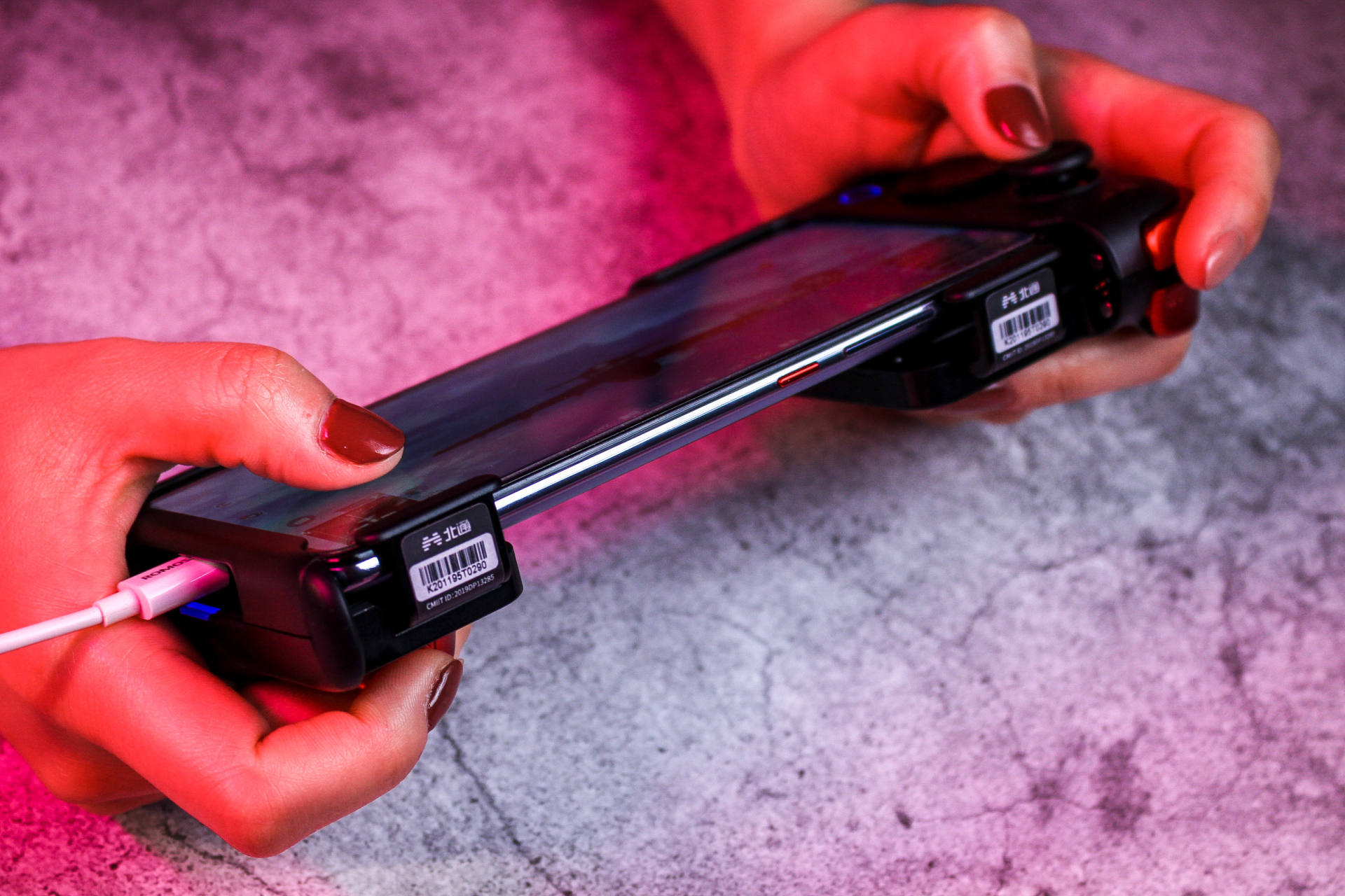 手机支持手柄游戏_手柄手机游戏推荐_手柄支持手机游戏吗