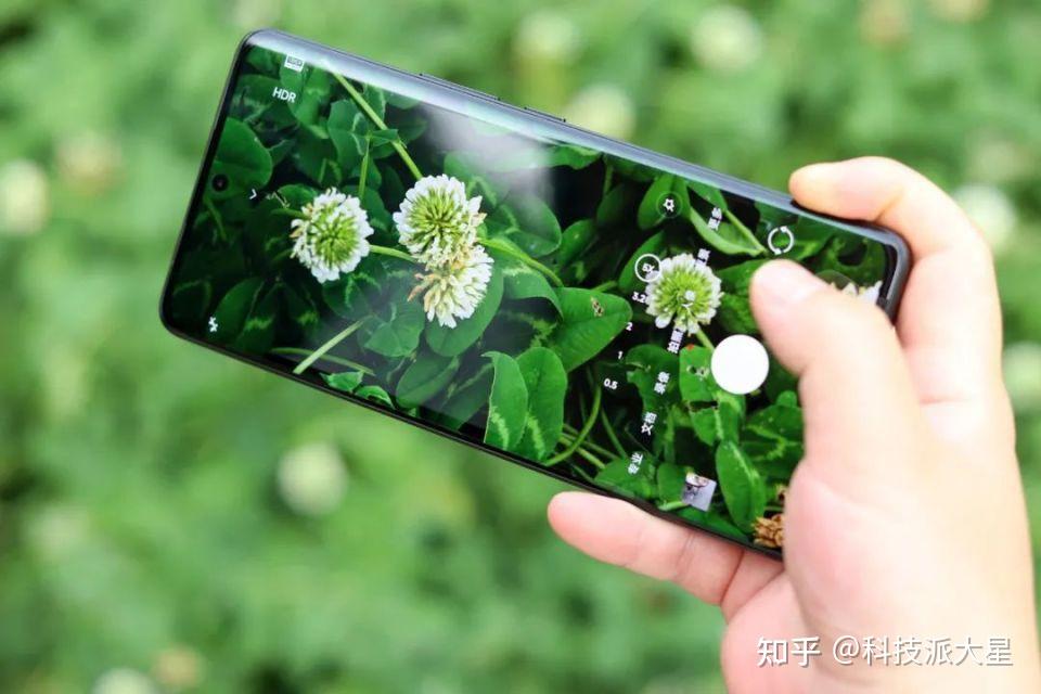 小米游戏拍照手机哪款好_小米拍照手机游戏_拍照小米手机游戏怎么设置